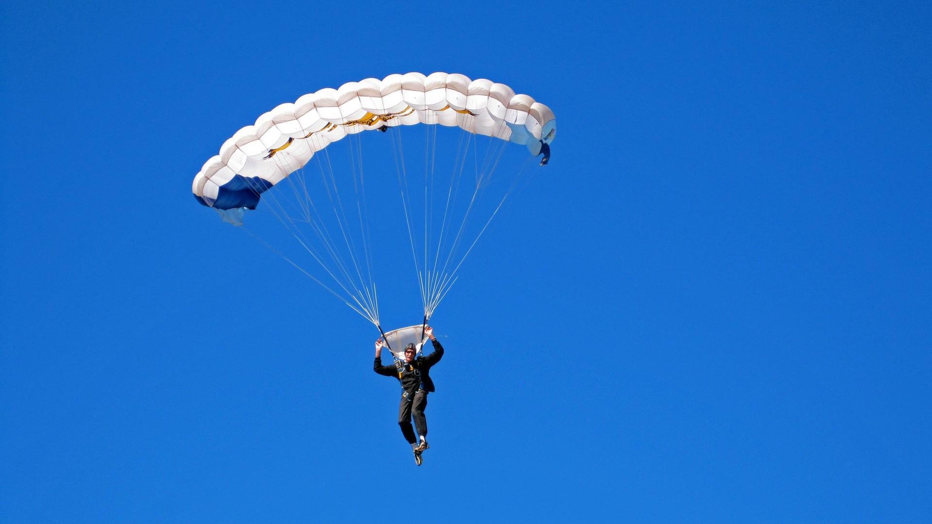 CBA多支球队试训海外华裔球员 探索新模式，cba国外球员